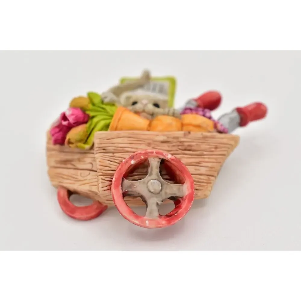 Vintage Garden Mouse Pin Brooch Wagon Cute Tone Gardening Flower 1980s BinB